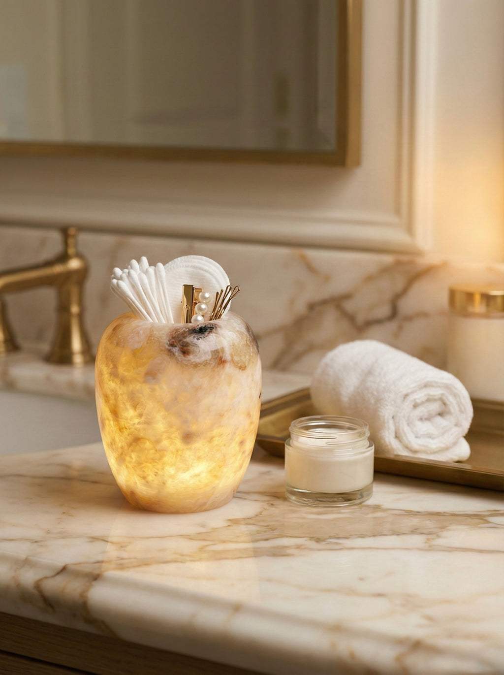 Round Apple Amber Luminary